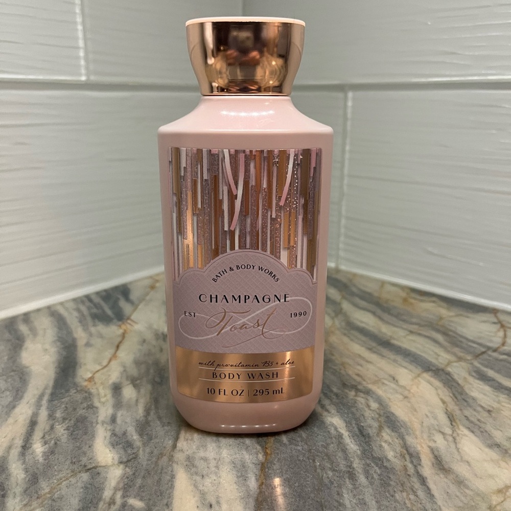 Bath & Body Works Champagne Toast Body Wash - 10 fl oz NEW